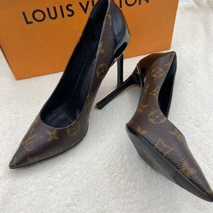 Louis Vuitton Cherie pump